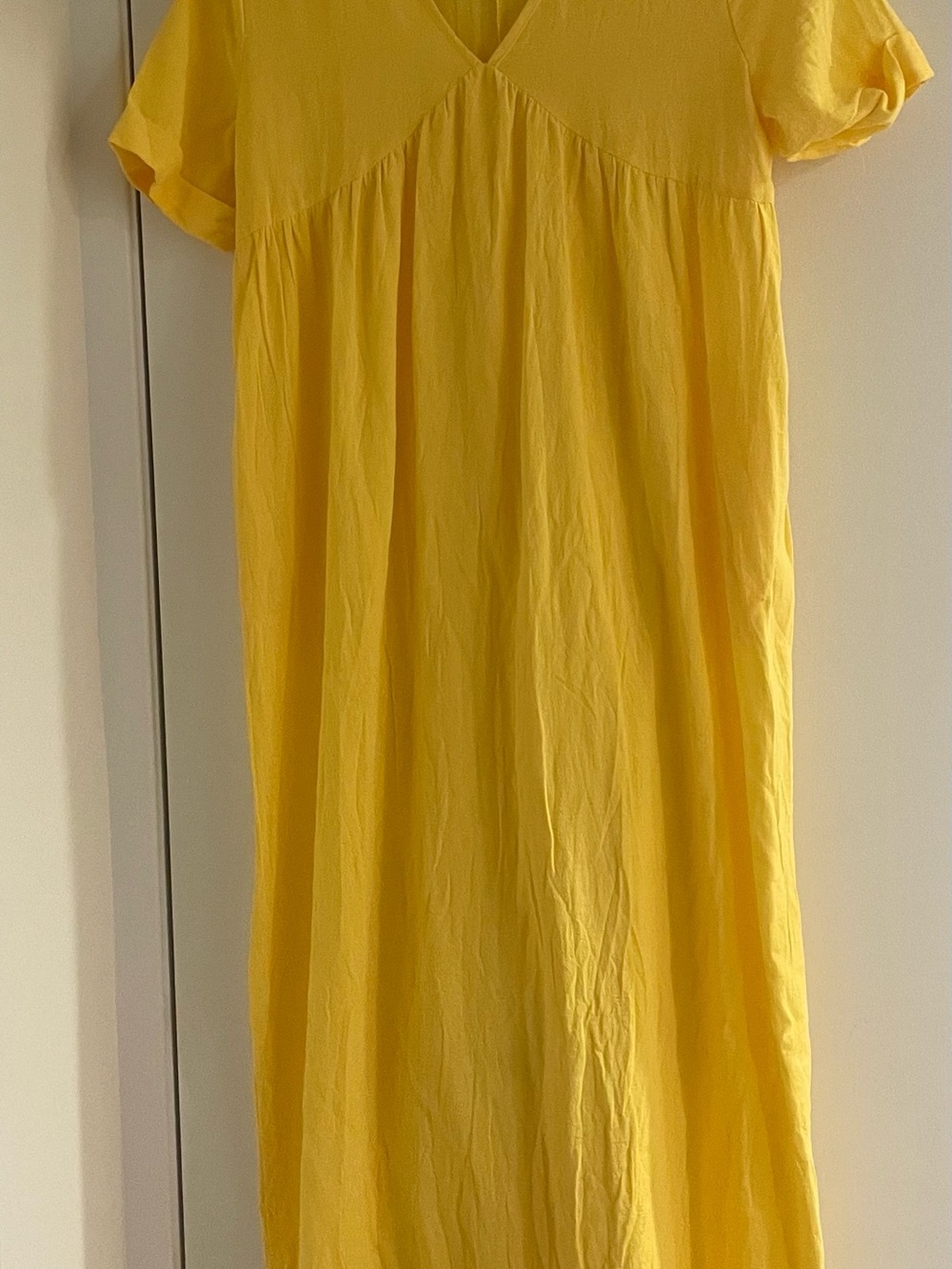 Yellow V-Neck Short Sleeve Maxi Dress - Classic Summer Style NWOT